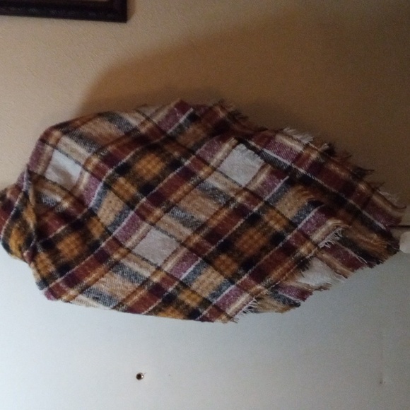 Rauna/toggle topper- one suze fits most - Picture 6 of 8